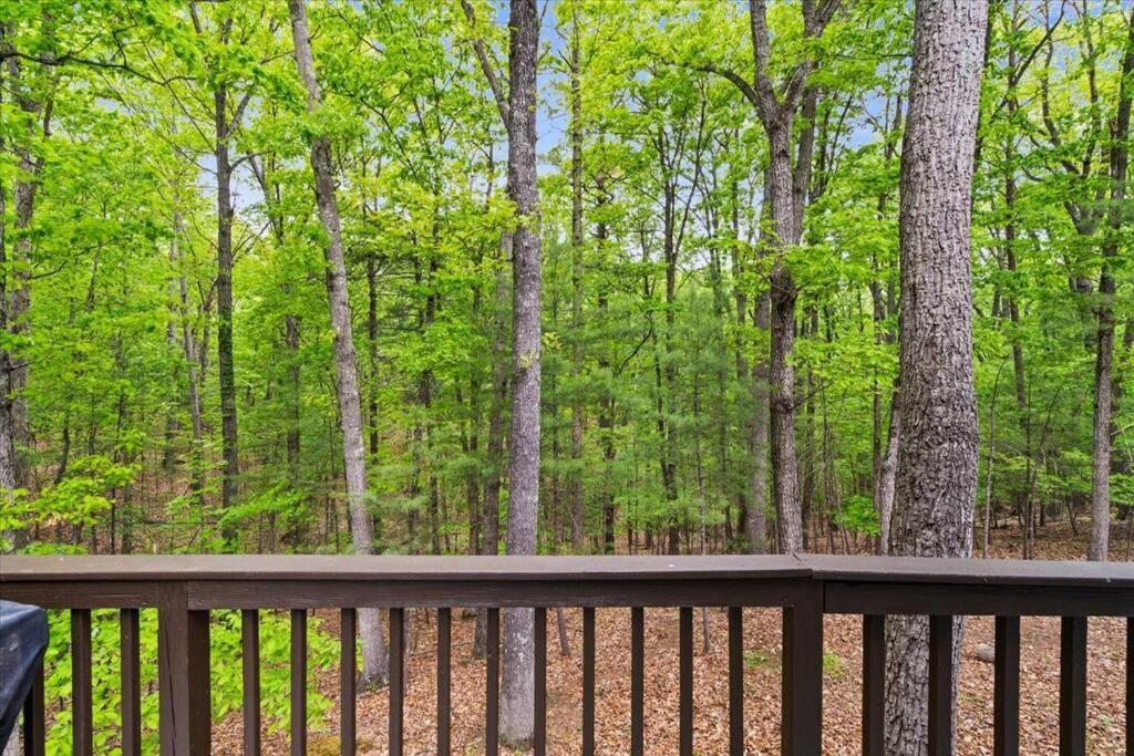 The Gingerbread House: 4 Bedroom Chalet, W/ Sunroom/Deck, Sleeps 12, Modern Amenities McGaheysville Extérieur photo